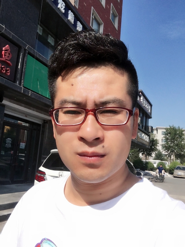 AA首席的第一张照片--襄阳相亲服务中心