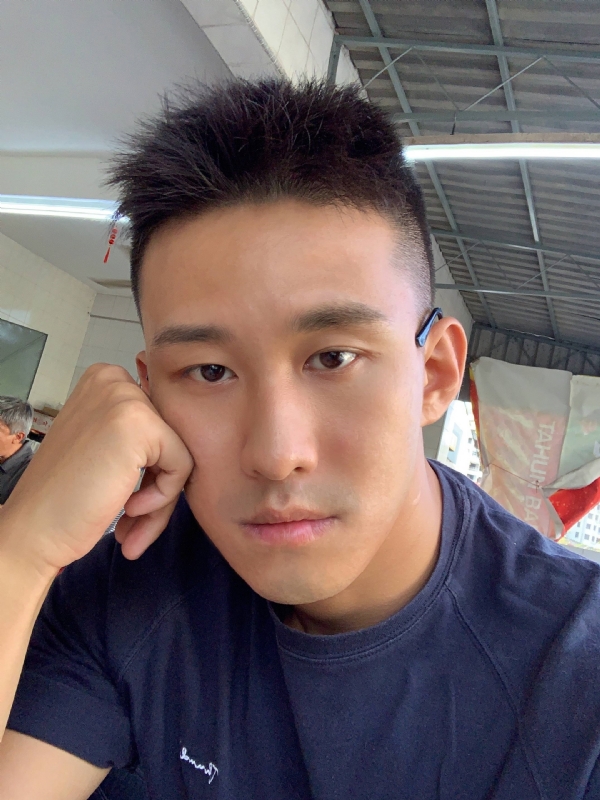 相见恨晚的第二张照片--襄阳相亲服务中心