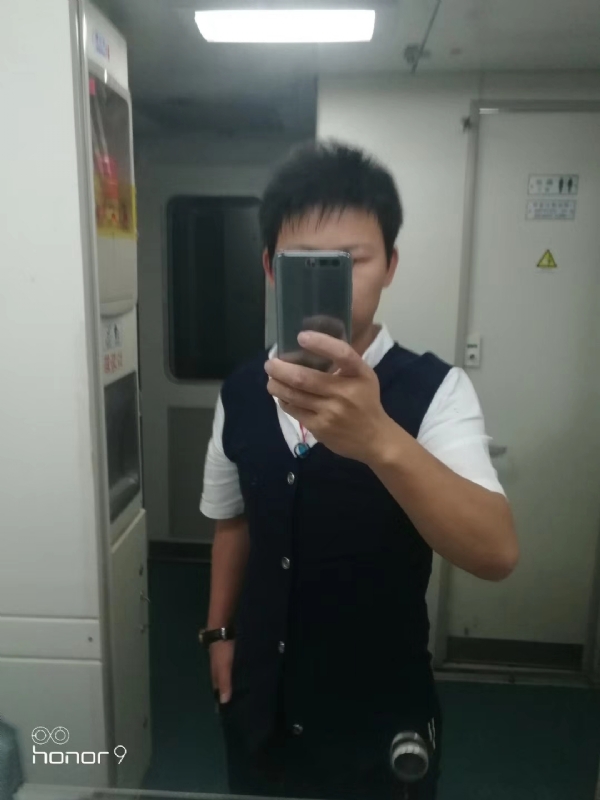 阳光下de幸福的第一张照片--襄阳相亲服务中心