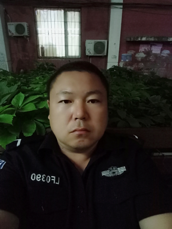 冯宇的第一张照片--襄阳相亲服务中心