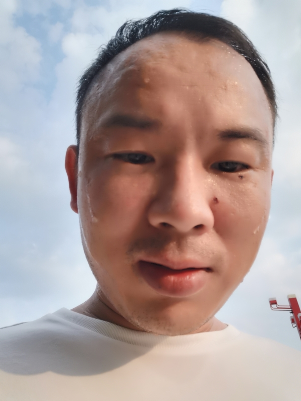 唐老鸭的第一张照片--襄阳相亲服务中心