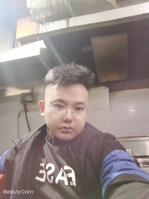 棒哥的第一张照片--襄阳相亲服务中心