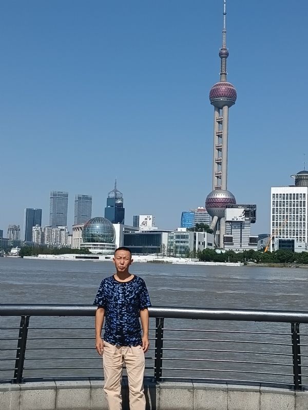 伪装浪漫的第一张照片--襄阳相亲服务中心