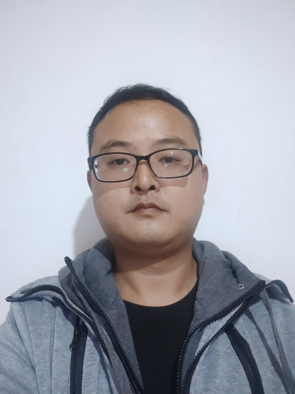 爱在一瞬间的第一张照片--襄阳相亲服务中心
