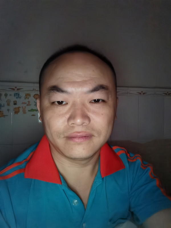与子携老的第二张照片--襄阳相亲服务中心