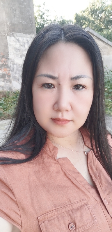 乖乖一女的第一张照片--襄阳相亲服务中心