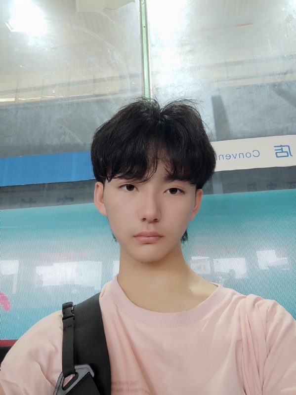 钱嘉豪的第二张照片--襄阳相亲服务中心