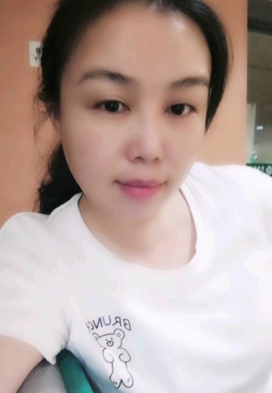淡淡的云的第三张照片--襄阳相亲服务中心