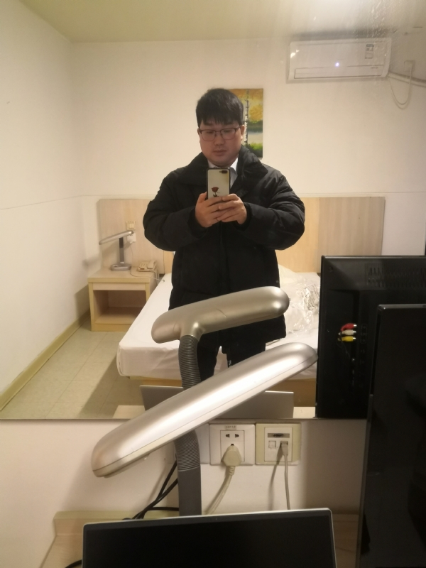 胡先生的第二张照片--襄阳相亲服务中心