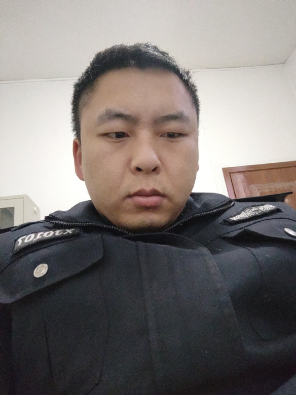好纠结的第一张照片--襄阳相亲服务中心