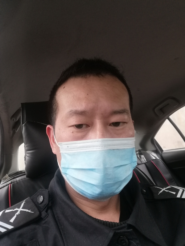 不会躲的刺猬的第一张照片--襄阳相亲服务中心