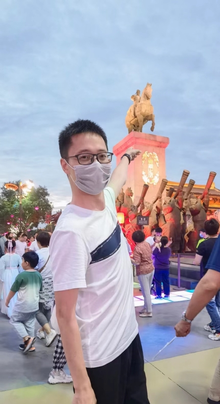 一休哥的第一张照片--襄阳相亲服务中心