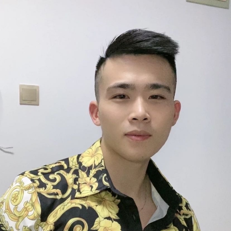 迷彩冲锋衣的第一张照片--襄阳相亲服务中心