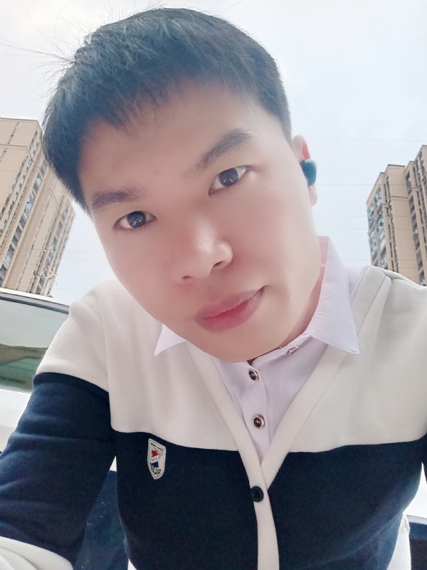 雨霁月清风的第一张照片--襄阳相亲服务中心