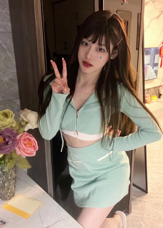 丹Dan的第一张照片--襄阳相亲服务中心