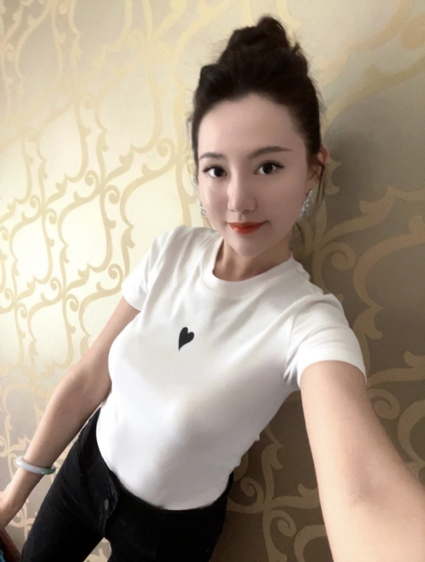 雨熙的第一张照片--襄阳相亲服务中心