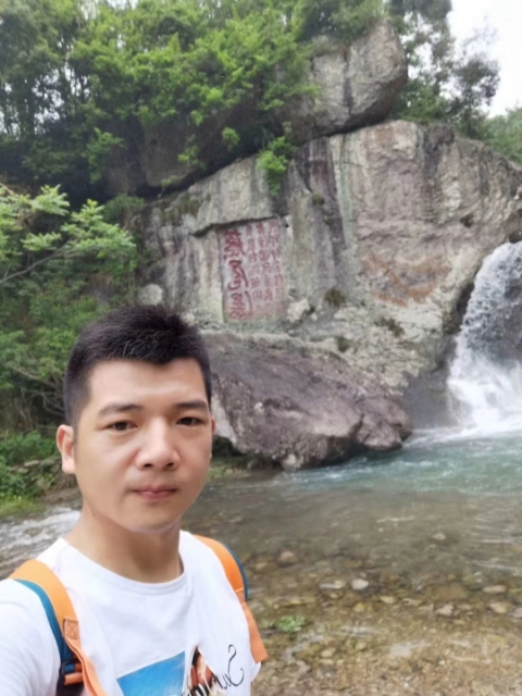 愿得一人心的第一张照片--襄阳相亲服务中心