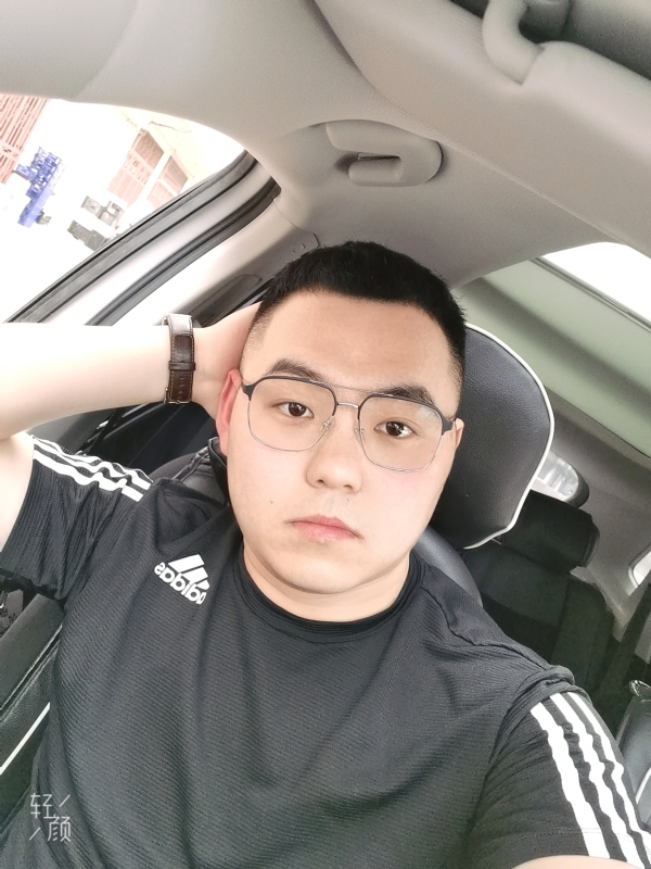 海阔天空的第一张照片--襄阳相亲服务中心