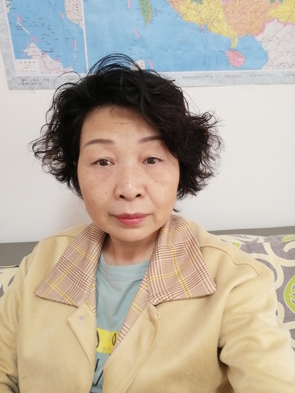 香水百合的第一张照片--襄阳相亲服务中心