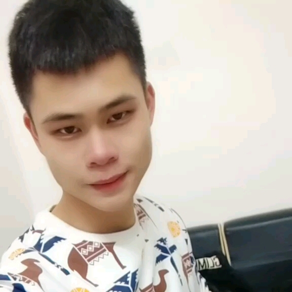 浪子的第一张照片--襄阳相亲服务中心