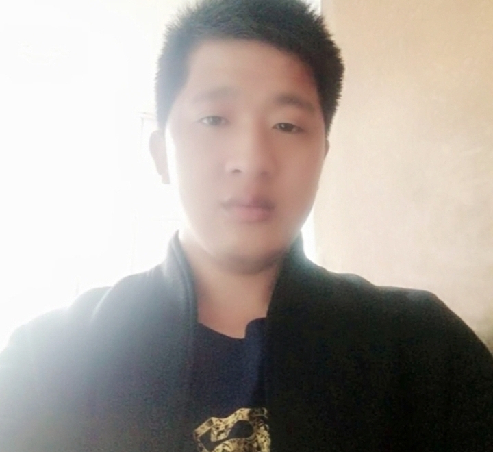 形影不离的第一张照片--襄阳相亲服务中心