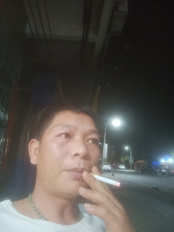 善解人意的第一张照片--襄阳相亲服务中心