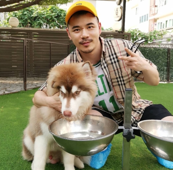 坚持的第一张照片--襄阳相亲服务中心