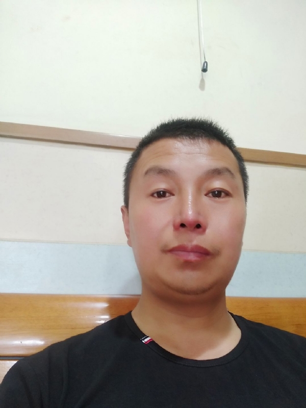 快乐的小鱼儿的第一张照片--襄阳相亲服务中心