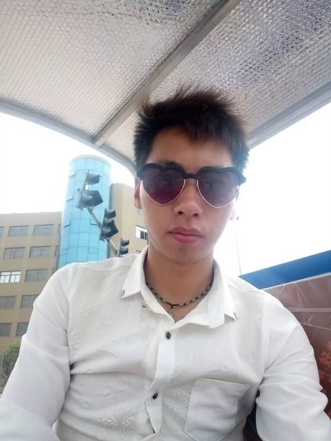 寻缘的第一张照片--襄阳相亲服务中心