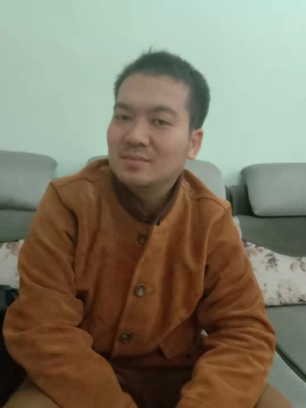 艺民的第一张照片--襄阳相亲服务中心