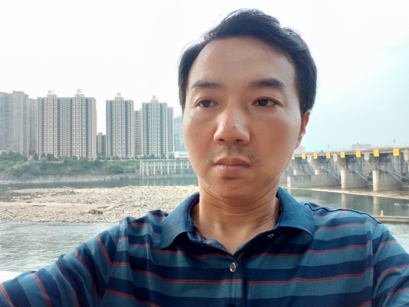 yangguang的第一张照片--襄阳相亲服务中心