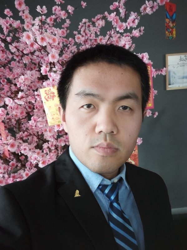 我就是个翻译的第一张照片--襄阳相亲服务中心