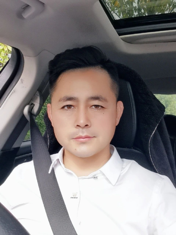 阿华大人的第一张照片--襄阳相亲服务中心