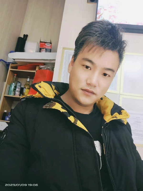 孤酒枕愁眼眠的第一张照片--襄阳相亲服务中心