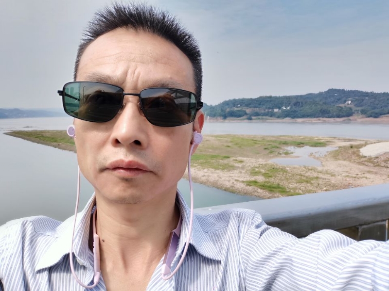 猪哥哥的第一张照片--襄阳相亲服务中心