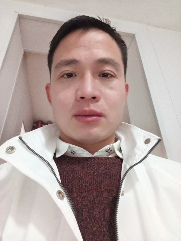 忧伤还是快乐的第一张照片--襄阳相亲服务中心