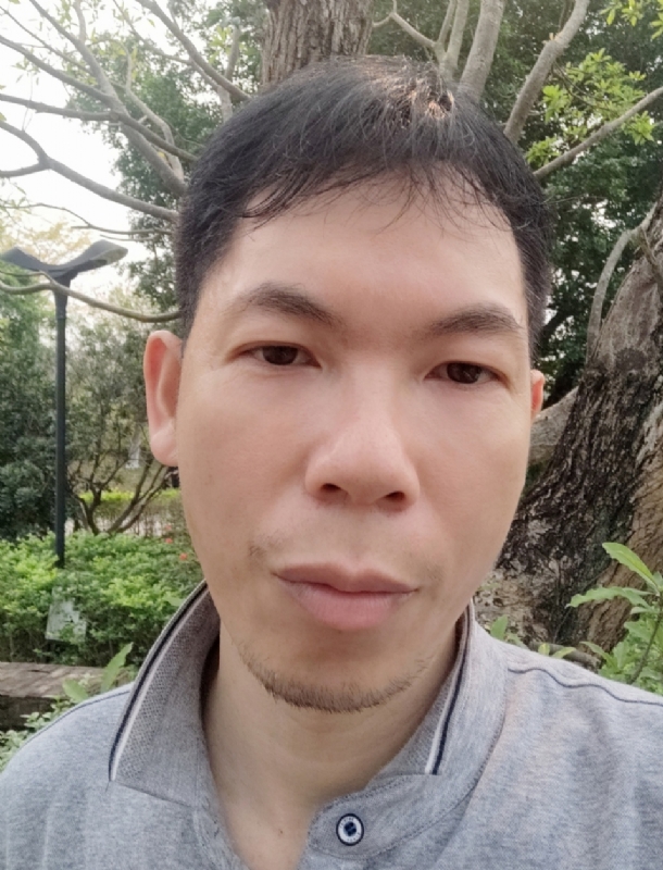 漂浮的云的第一张照片--襄阳相亲服务中心