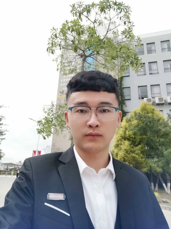 毓文的第一张照片--襄阳相亲服务中心