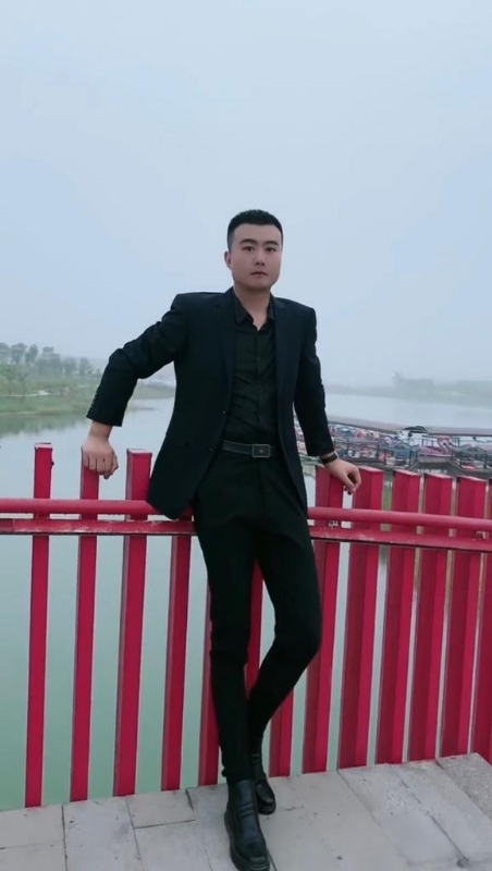 Albert的第一张照片--襄阳相亲服务中心