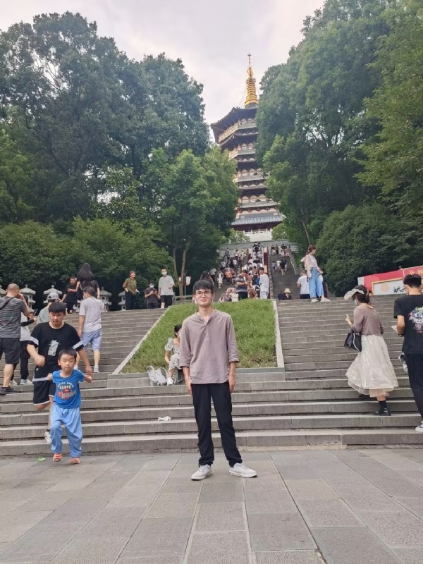 阳光男孩的第二张照片--襄阳相亲服务中心