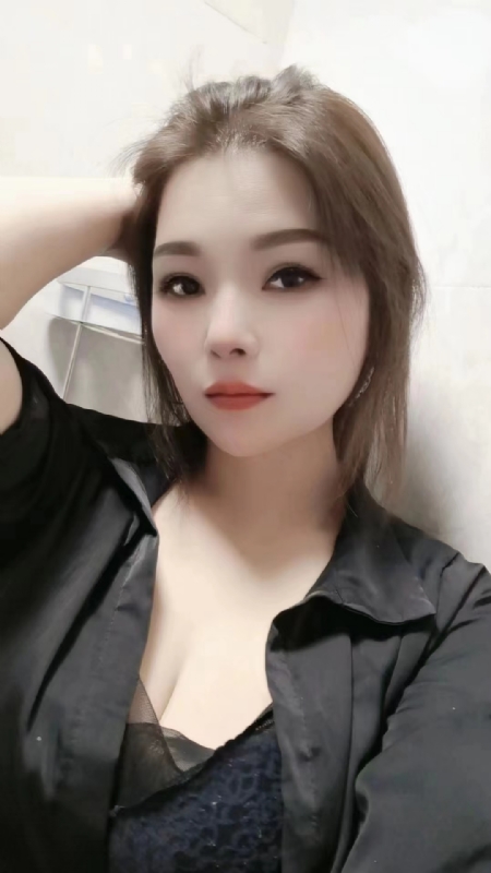 爱笑的女孩的第一张照片--襄阳相亲服务中心