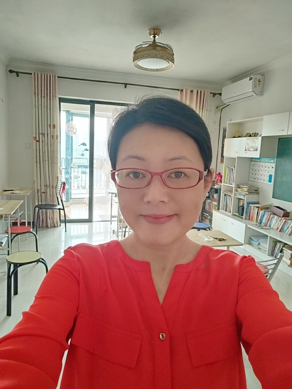 丽华的第二张照片--襄阳相亲服务中心