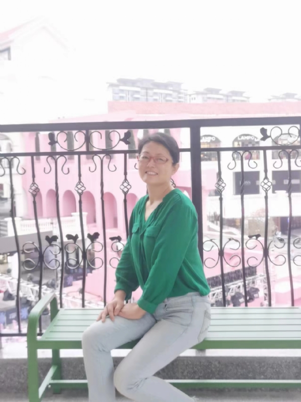 丽华的第三张照片--襄阳相亲服务中心