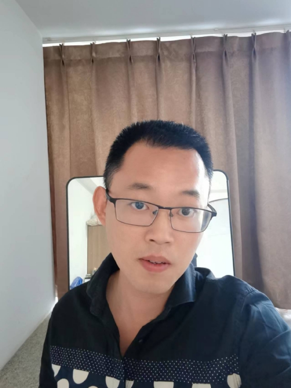 lips11的第一张照片--襄阳相亲服务中心