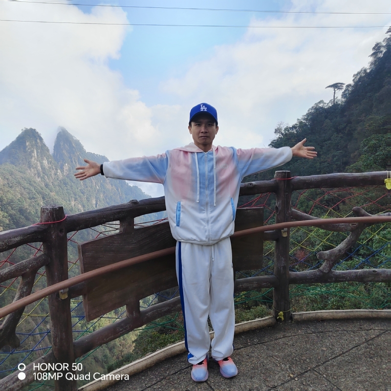 明明的第一张照片--襄阳相亲服务中心