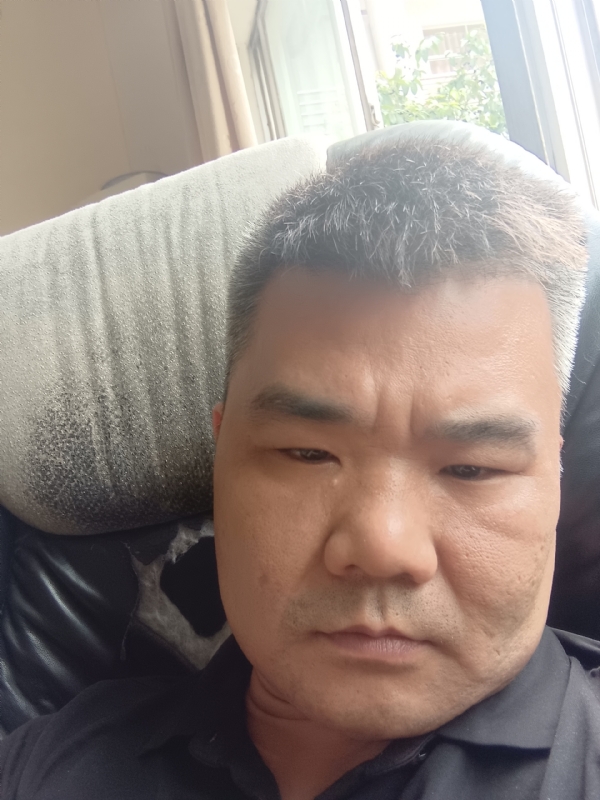 路人的第一张照片--襄阳相亲服务中心