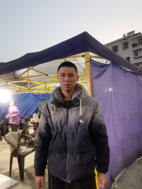 谁谁谁的第一张照片--襄阳相亲服务中心