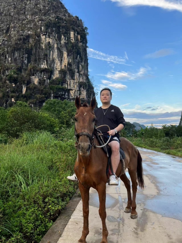 千度D雄的第六张照片--襄阳相亲服务中心
