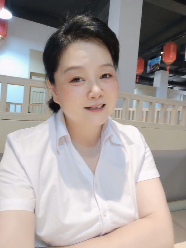 丁姐爱生活的第一张照片--襄阳相亲服务中心