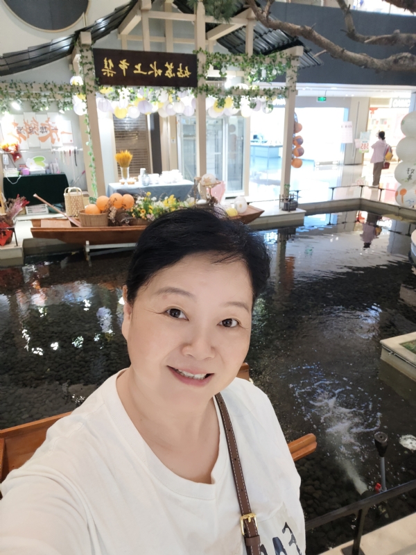 丁姐爱生活的第三张照片--襄阳相亲服务中心